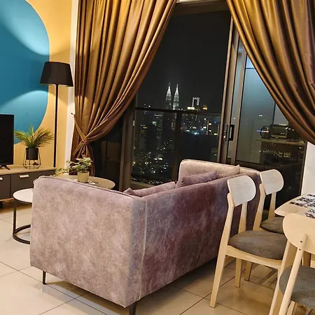 Klcc View 1Br Service Suite With Balcony Trion Kl